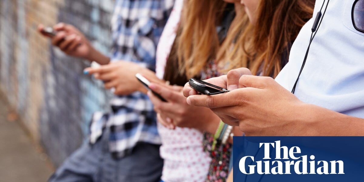According to a recent study, nearly 50% of teenagers in the UK admit to feeling dependent on social media.
