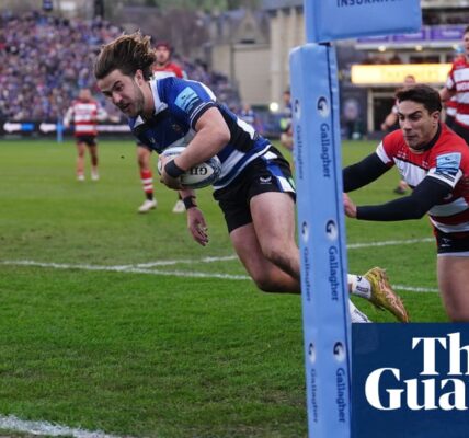 Bath claimed third place in the standings after Gloucester suffered a defeat due to Englefield's mistake.
