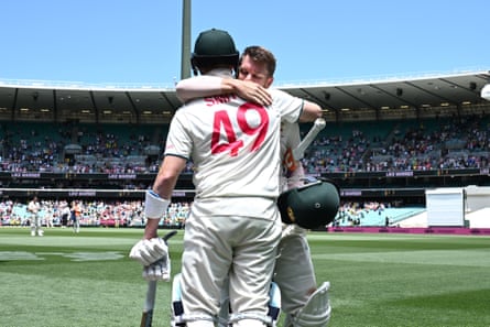 batsman


Steve Smith has been chosen as the opener for the Adelaide Test in Australia, instead of a designated batsman.