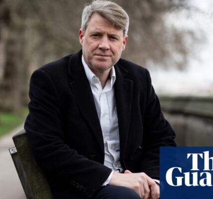 Former Conservative MP Chris Skidmore calls on the Labour party to adhere to their proposed £28 billion plan for investing in environmentally-friendly initiatives.
