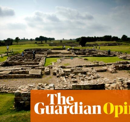 The Editorial's Perspective on Archaeology and Writing: The Impact of Minor Ideas on World-Building