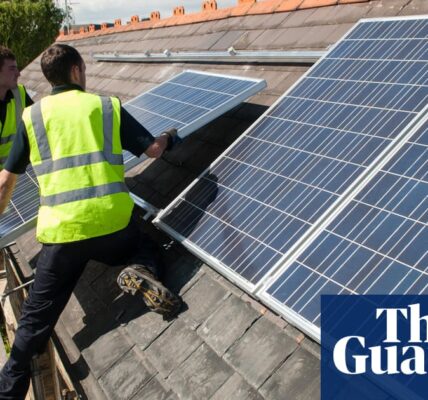 The energy advisors at Labour caution against diluting the £28 billion investment in green initiatives.