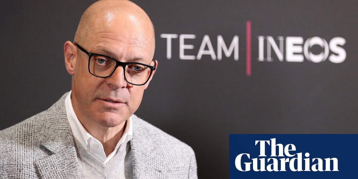 The new CEO of Ineos, Brailsford, maintains his commitment to cycling.
