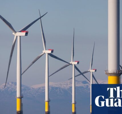 Labour has cautioned that the UK could face a significant downturn if they do not commit to investing £28 billion in the green economy.