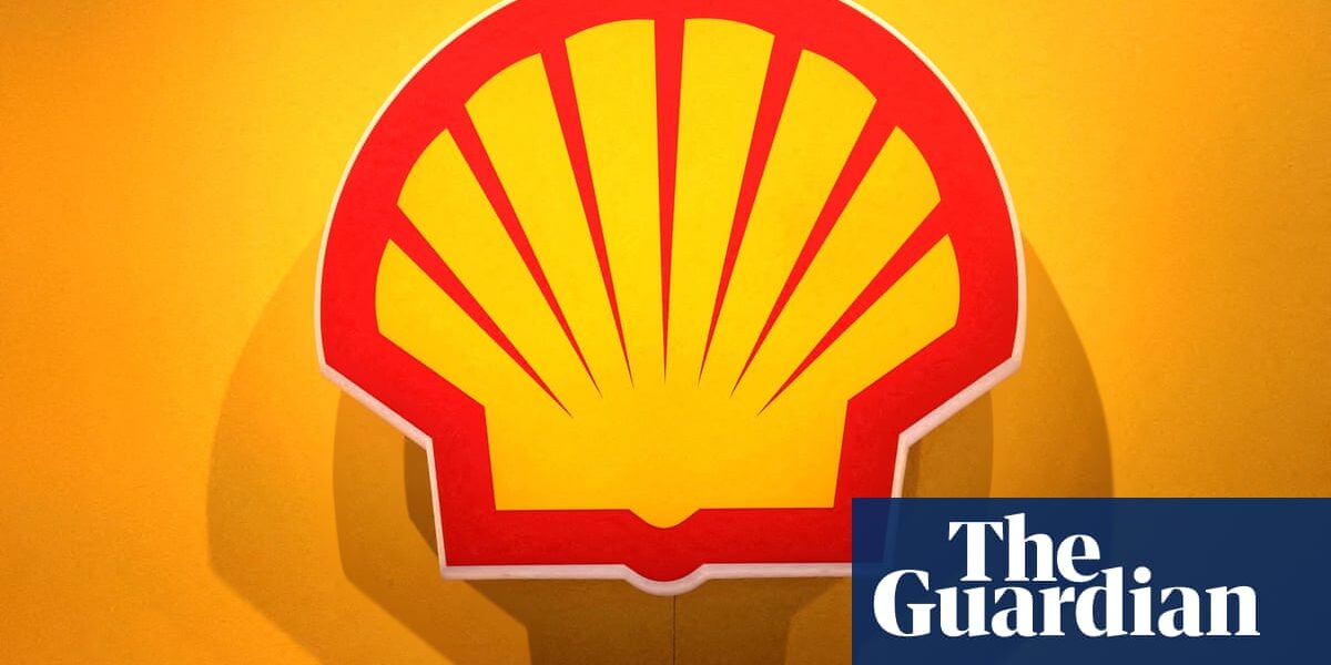 Shell has launched a new 'climate tech' startup, promoting job opportunities in the oil and gas industry, seen by some as a deceptive move to gain legitimacy.