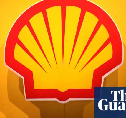 Shell has launched a new 'climate tech' startup, promoting job opportunities in the oil and gas industry, seen by some as a deceptive move to gain legitimacy.