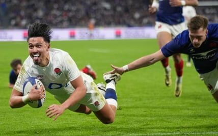 In a thrilling game with seven tries, France secured a victory against England thanks to a late penalty kick from Ramos.