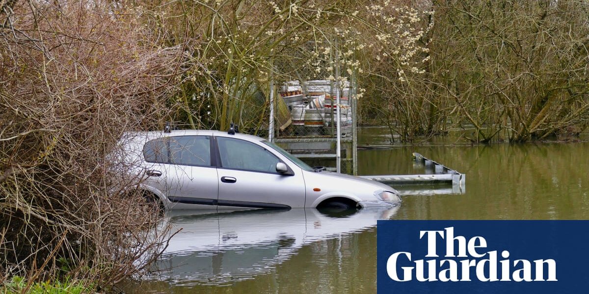 The United Kingdom's plans to adjust to the effects of the climate emergency are insufficient compared to what is necessary.