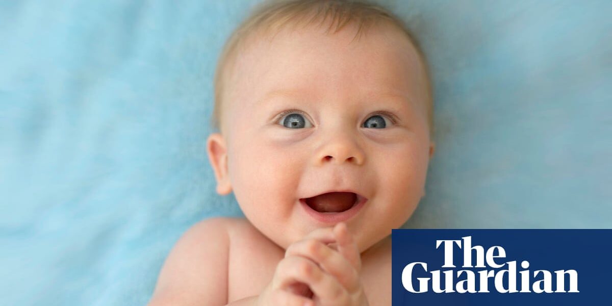 Babbling babies may be warming up for speech, say scientists