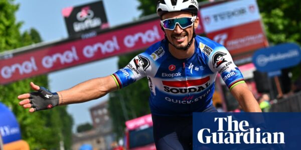 Giro d’Italia 2024: Alaphilippe goes it alone on stage 12 after ‘difficult times’