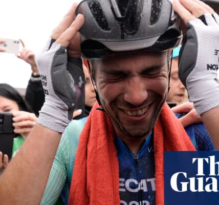 Giro d’Italia 2024: Andrea Vendrame goes solo in the rain to win stage 19