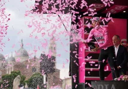 Giro d’Italia 2024: Merlier trumps rivals in chaotic sprint to grab stage on line