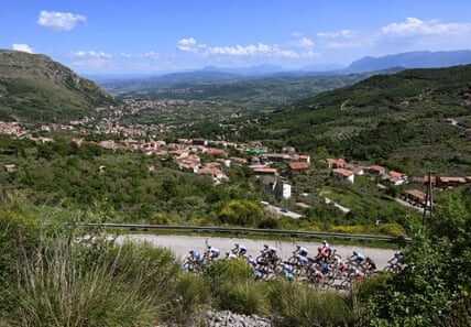 Giro d’Italia 2024: Valentin Paret-Peintre beats idol Bardet to stage 10 victory
