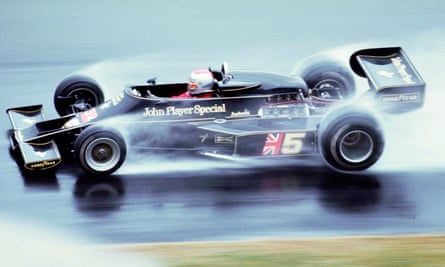 Mario Andretti competes in the 1976 Japanese Grand Prix.