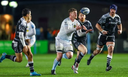 Exeter Chiefs’ Jacques Vermeulen eyes the ball against Newcastle Falcons