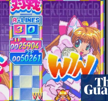 Schoolgirl impresses at Japanese gamer event with win in retro game