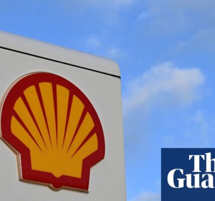 Shell urged to clarify climate targets as it braces for shareholder rebellion