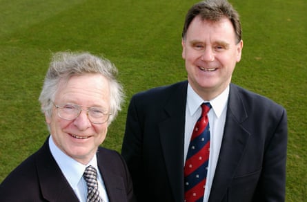 Frank Duckworth (left) and Tony Lewis, inventors of the Duckworth-Lewis method.
