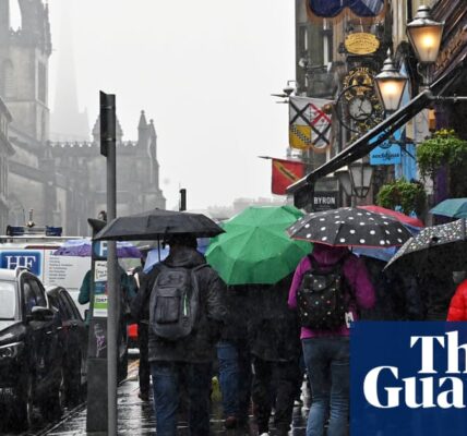 May and spring were warmest on record in UK, Met Office says