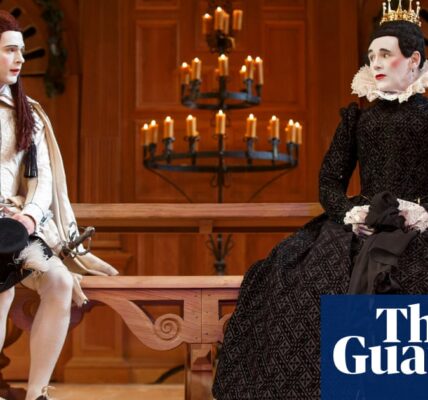 Straight Acting by Will Tosh review – out on stage