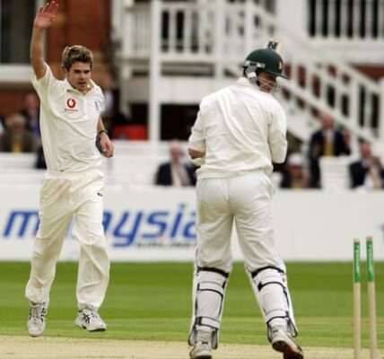 Jimmy Anderson still has magic 21 years after England pin-up’s Test debut | Vic Marks